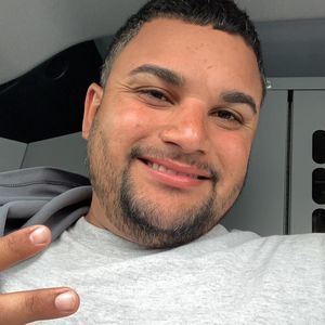 Meet your Posher, Emanuel